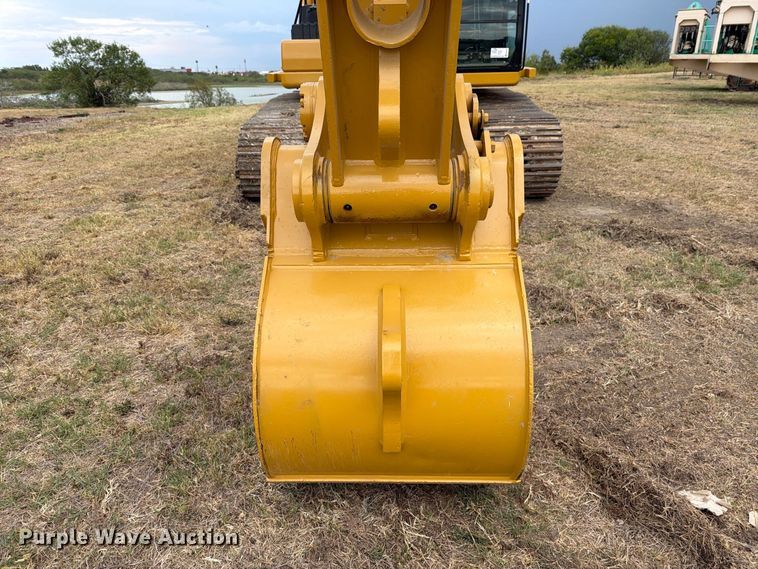 image for item FN3542 2020 Caterpillar 330 GC TC excavator