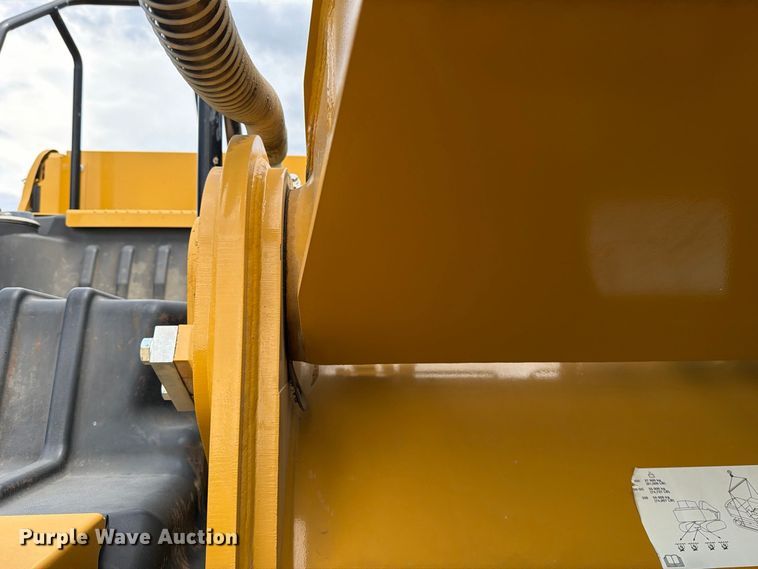 image for item FN3542 2020 Caterpillar 330 GC TC excavator
