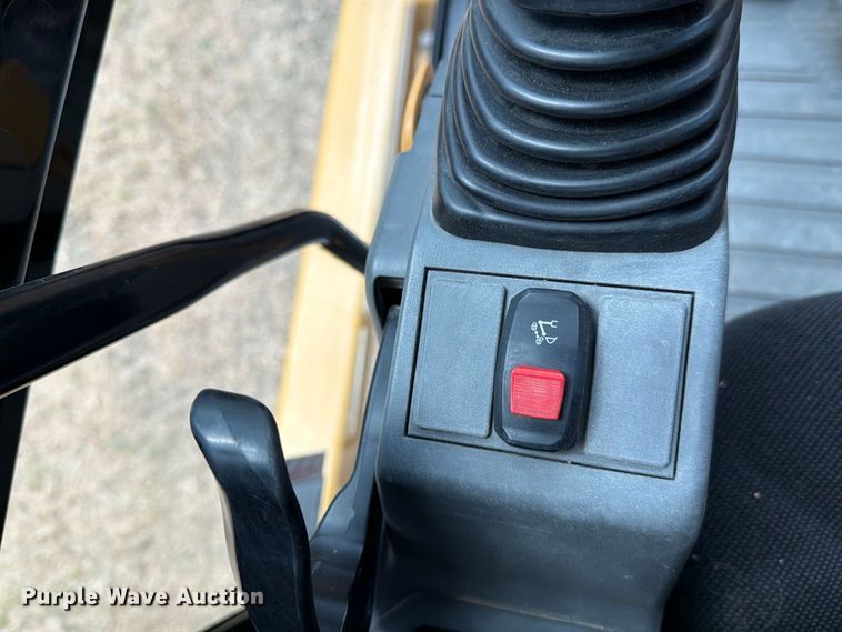 image for item FN3542 2020 Caterpillar 330 GC TC excavator