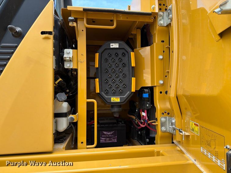 image for item FN3542 2020 Caterpillar 330 GC TC excavator