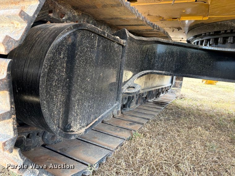 image for item FN3542 2020 Caterpillar 330 GC TC excavator
