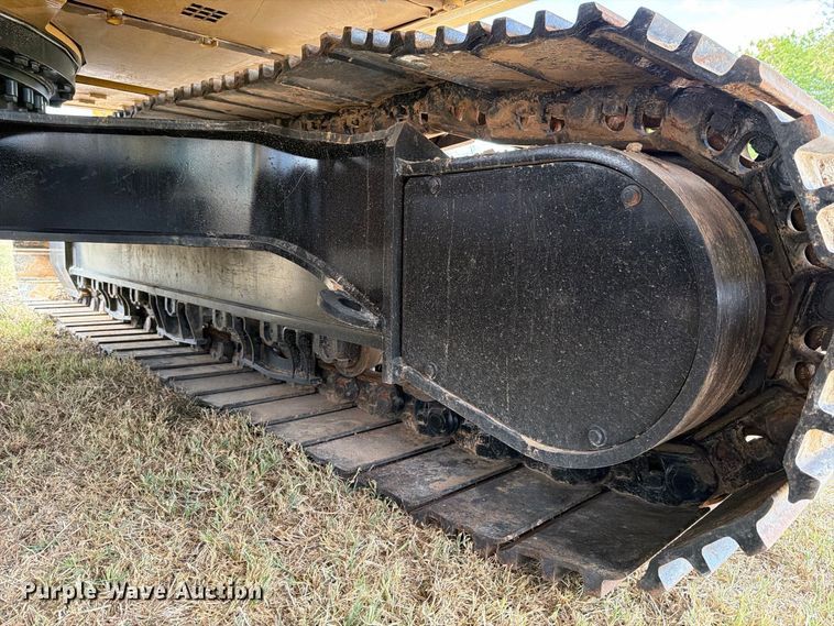 image for item FN3542 2020 Caterpillar 330 GC TC excavator