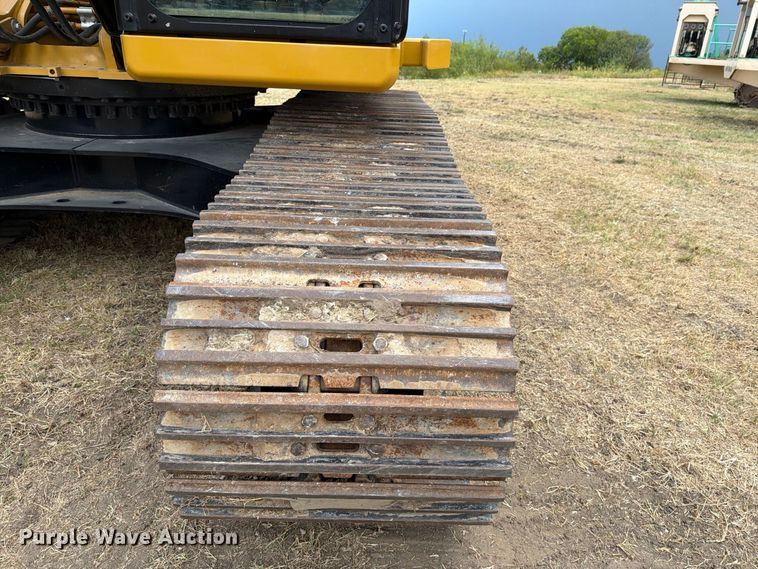 image for item FN3542 2020 Caterpillar 330 GC TC excavator