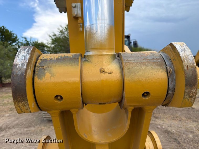 image for item FN3543 2023 Caterpillar 330 TC excavator