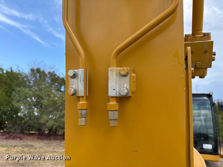 image for item FN3543 2023 Caterpillar 330 TC excavator