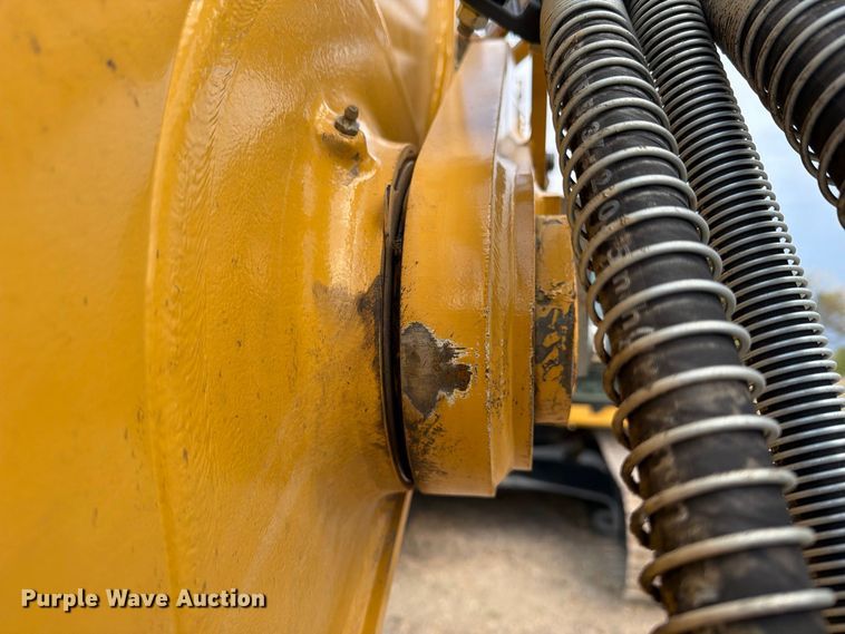 image for item FN3543 2023 Caterpillar 330 TC excavator