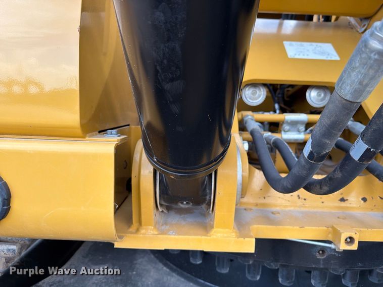 image for item FN3543 2023 Caterpillar 330 TC excavator