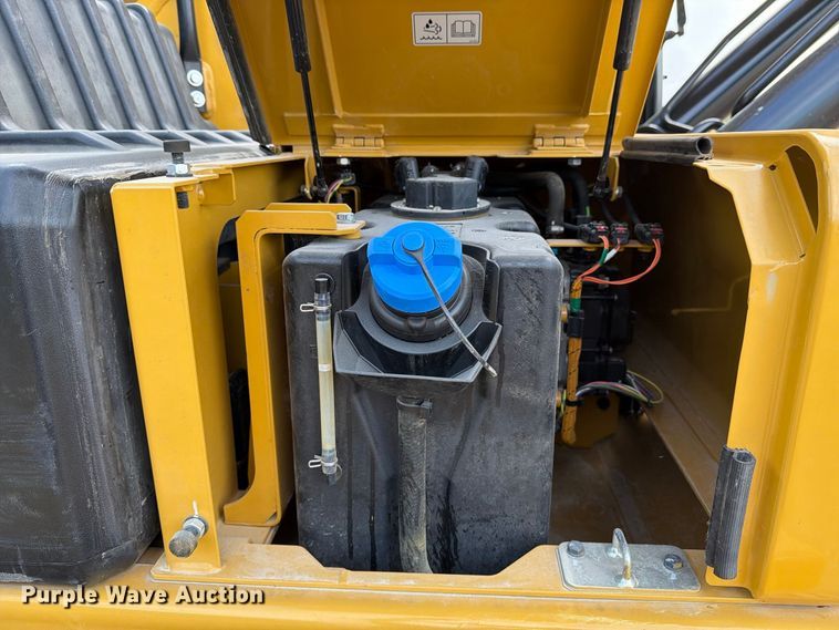 image for item FN3543 2023 Caterpillar 330 TC excavator