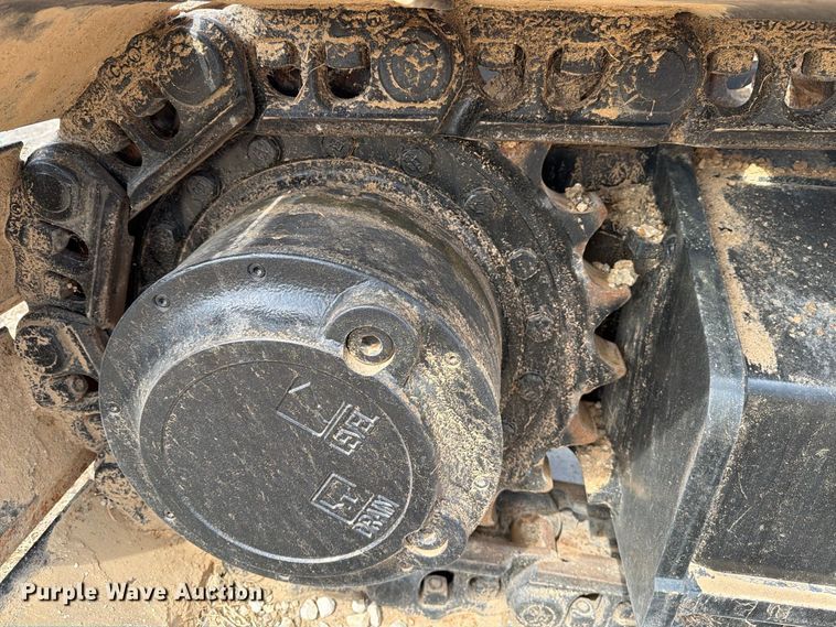 image for item FN3543 2023 Caterpillar 330 TC excavator