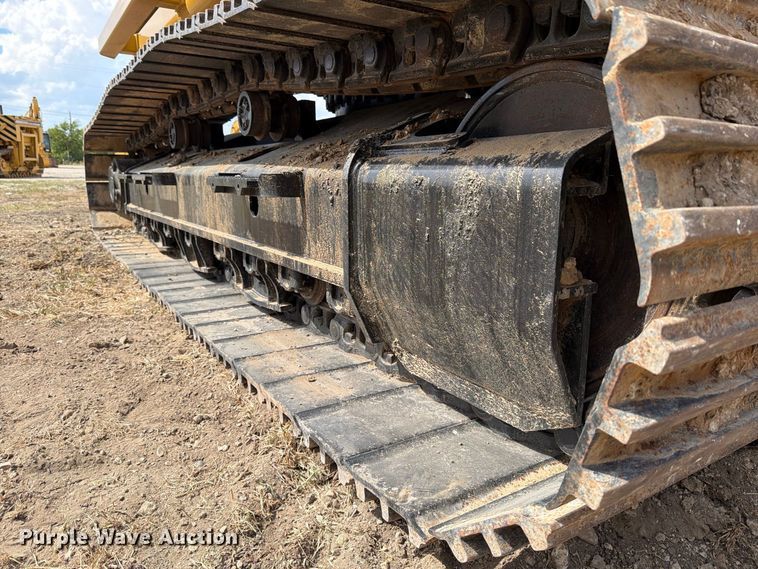 image for item FN3543 2023 Caterpillar 330 TC excavator