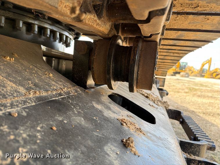 image for item FN3543 2023 Caterpillar 330 TC excavator