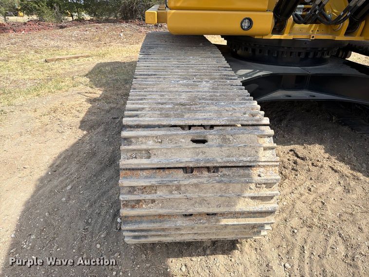 image for item FN3543 2023 Caterpillar 330 TC excavator