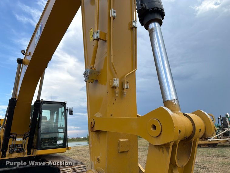 image for item FN3544 2022 Caterpillar 330 TC excavator
