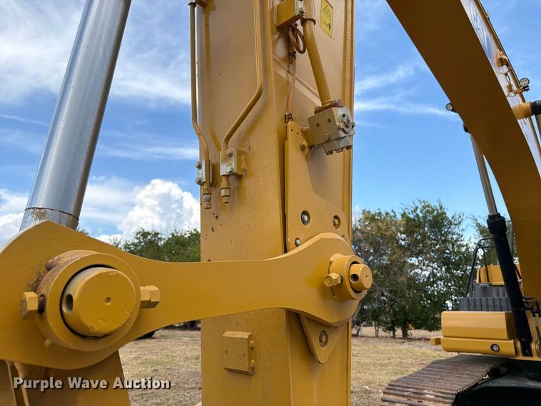 image for item FN3544 2022 Caterpillar 330 TC excavator