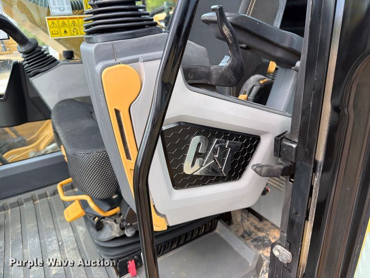 image for item FN3544 2022 Caterpillar 330 TC excavator