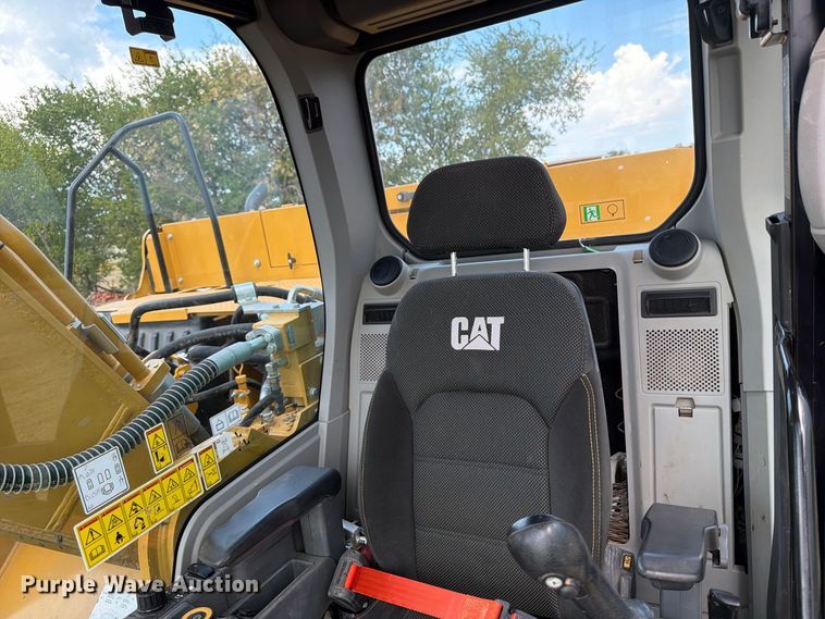 image for item FN3544 2022 Caterpillar 330 TC excavator