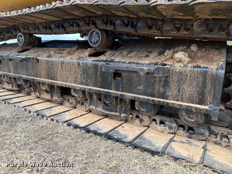 image for item FN3544 2022 Caterpillar 330 TC excavator