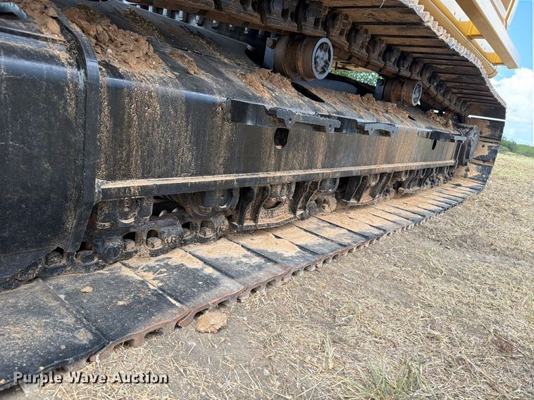 image for item FN3544 2022 Caterpillar 330 TC excavator