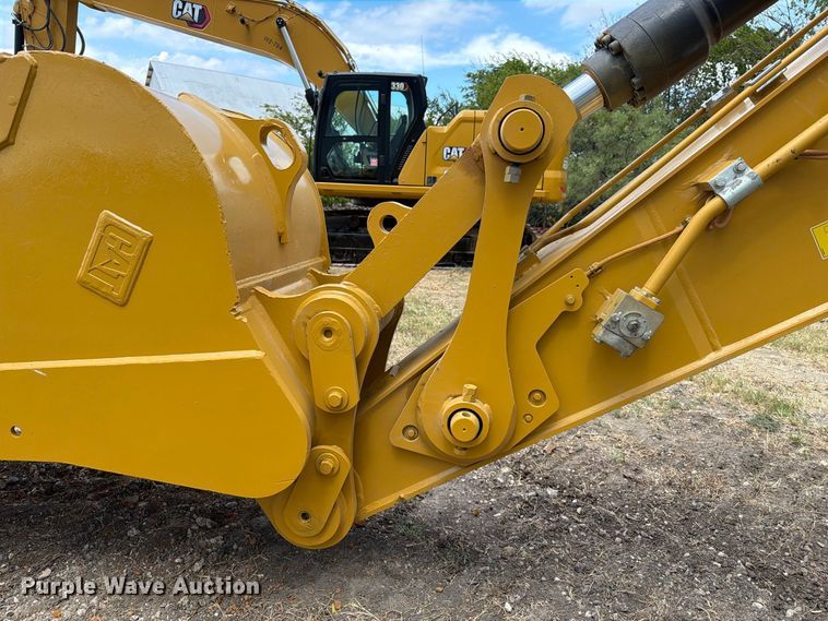 image for item FN3545 2022 Caterpillar 330 TC excavator