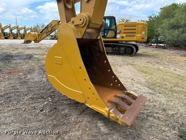 image for item FN3545 2022 Caterpillar 330 TC excavator