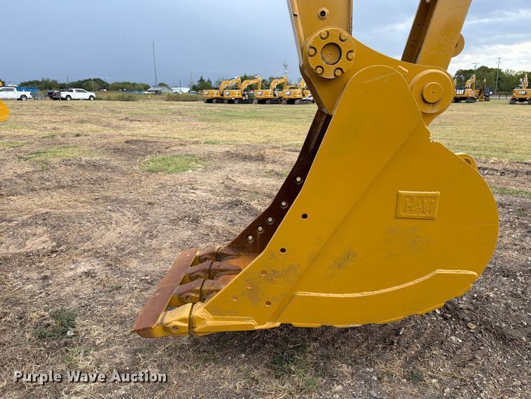 image for item FN3545 2022 Caterpillar 330 TC excavator