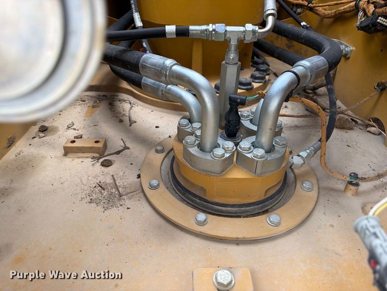 image for item FN3545 2022 Caterpillar 330 TC excavator