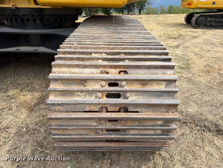 image for item FN3545 2022 Caterpillar 330 TC excavator