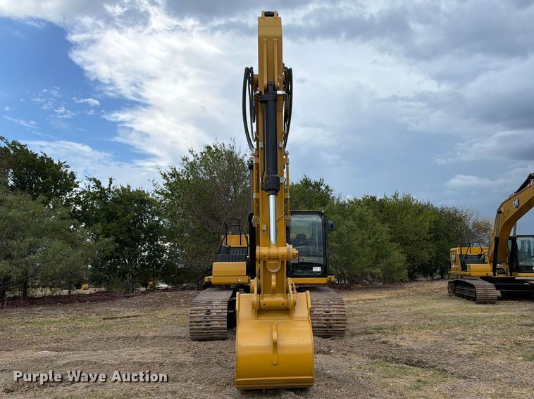 image for item FN3546 2022 Caterpillar 330 TC excavator