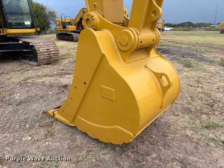 image for item FN3546 2022 Caterpillar 330 TC excavator