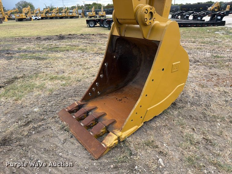 image for item FN3546 2022 Caterpillar 330 TC excavator