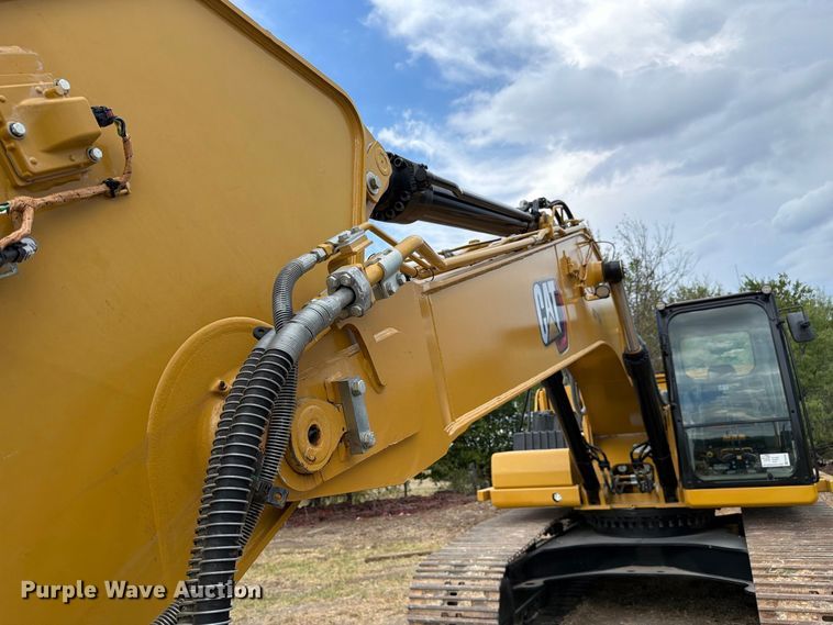 image for item FN3546 2022 Caterpillar 330 TC excavator