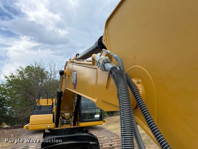 image for item FN3546 2022 Caterpillar 330 TC excavator