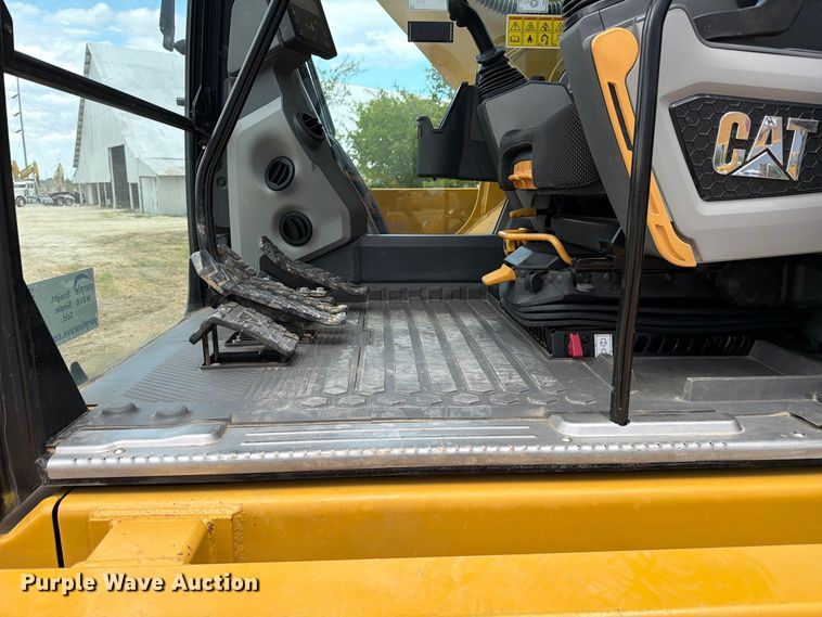 image for item FN3546 2022 Caterpillar 330 TC excavator