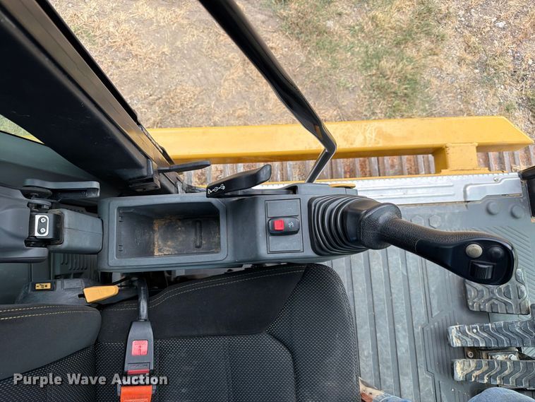 image for item FN3546 2022 Caterpillar 330 TC excavator