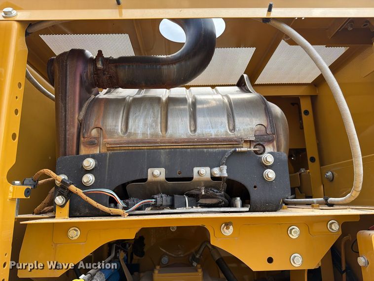 image for item FN3546 2022 Caterpillar 330 TC excavator