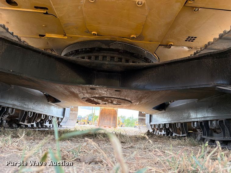 image for item FN3546 2022 Caterpillar 330 TC excavator