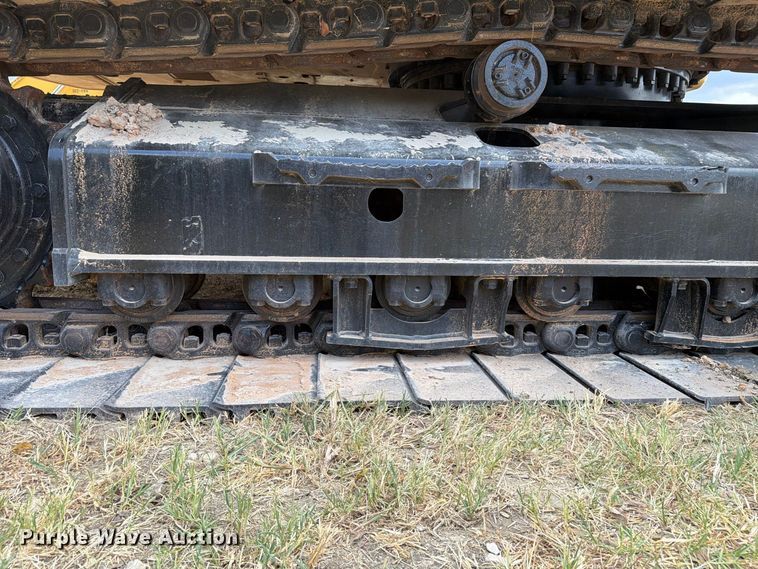 image for item FN3546 2022 Caterpillar 330 TC excavator