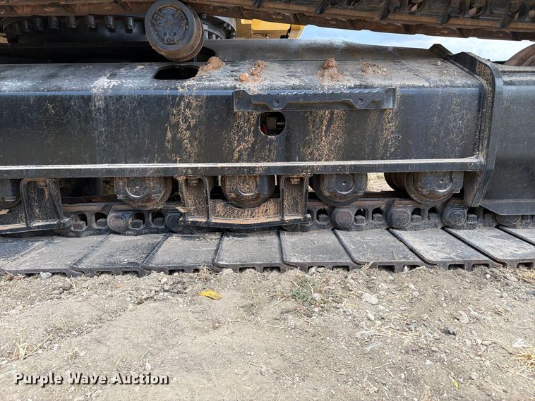 image for item FN3546 2022 Caterpillar 330 TC excavator
