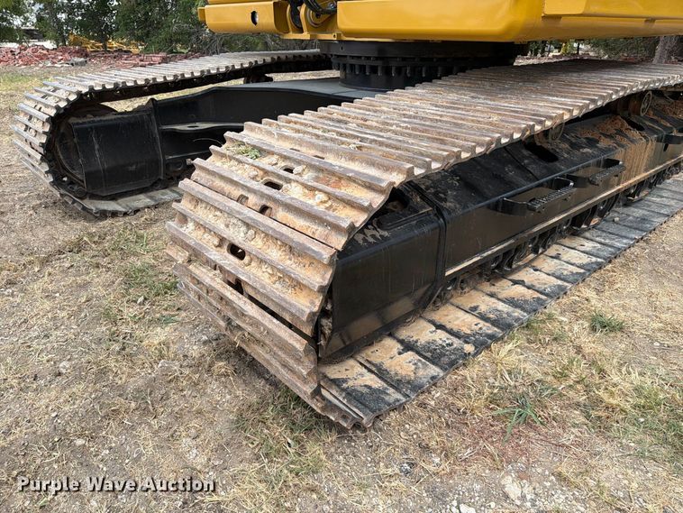 image for item FN3546 2022 Caterpillar 330 TC excavator