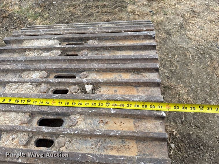 image for item FN3546 2022 Caterpillar 330 TC excavator