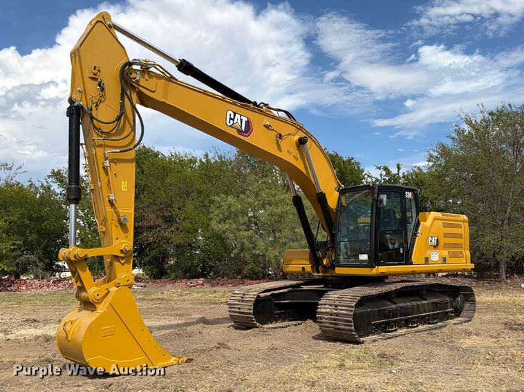 2022 Caterpillar 330 TC excavator