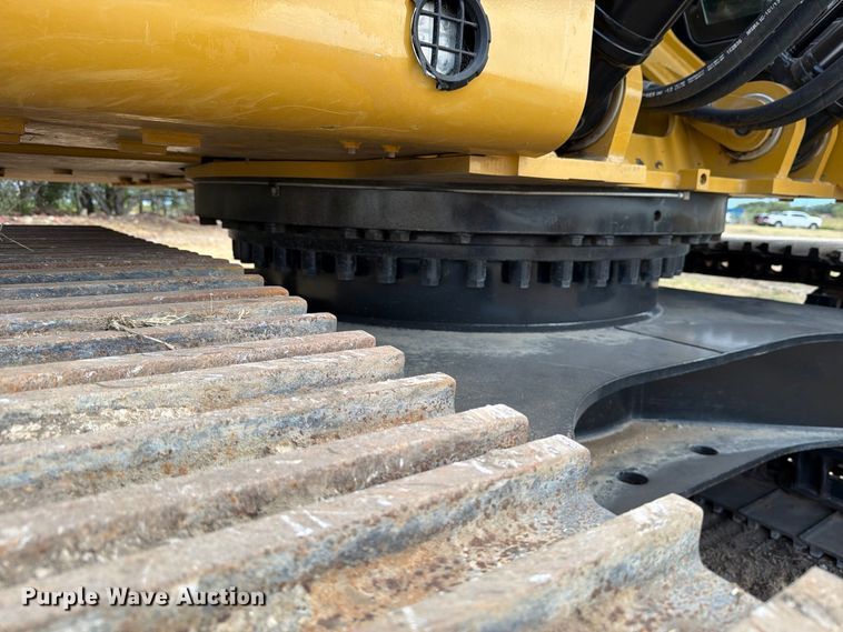 image for item FN3547 2022 Caterpillar 330 TC excavator