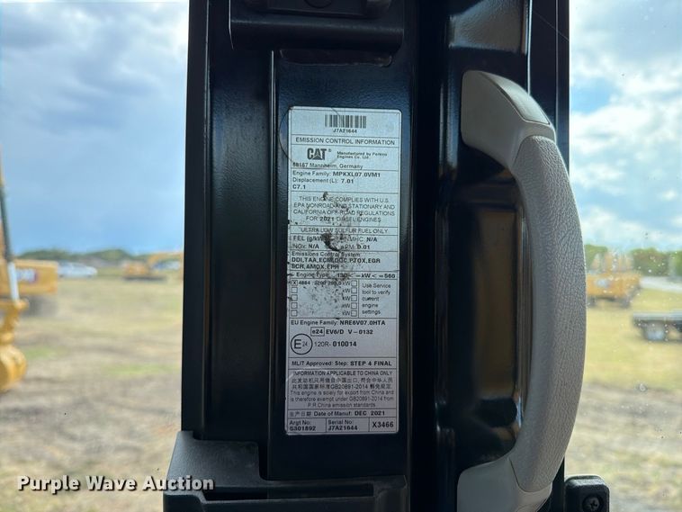image for item FN3547 2022 Caterpillar 330 TC excavator