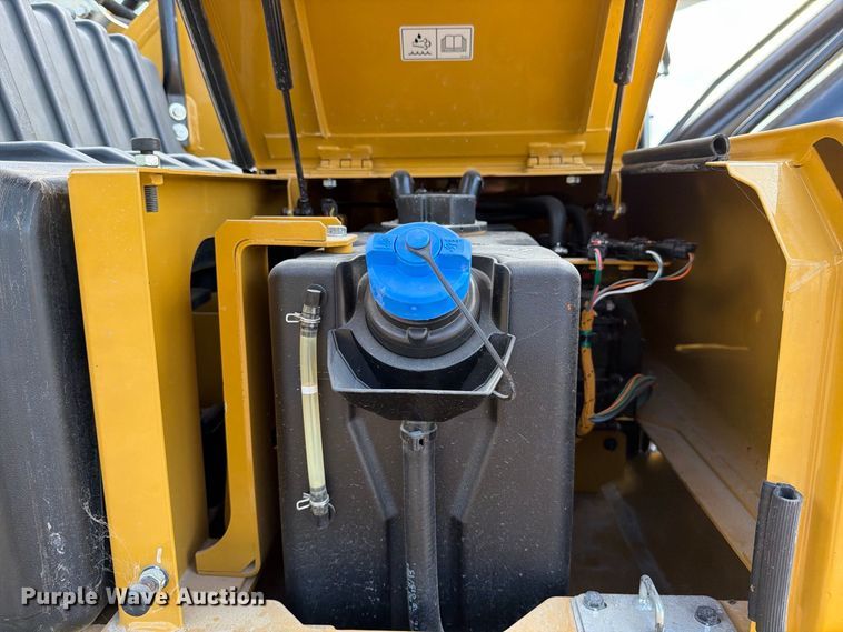 image for item FN3547 2022 Caterpillar 330 TC excavator