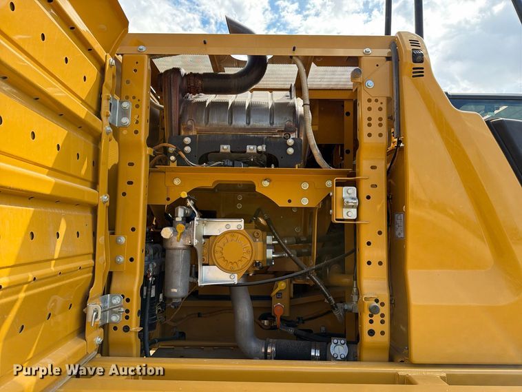 image for item FN3547 2022 Caterpillar 330 TC excavator