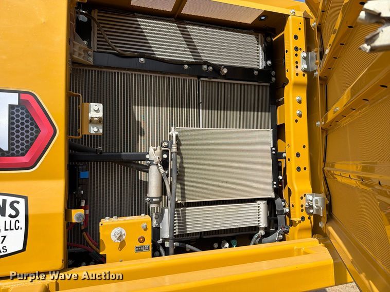 image for item FN3547 2022 Caterpillar 330 TC excavator