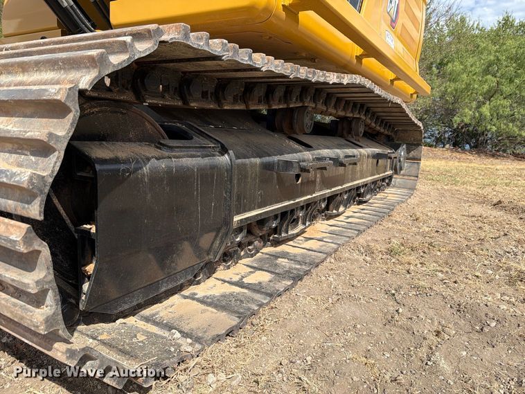 image for item FN3547 2022 Caterpillar 330 TC excavator