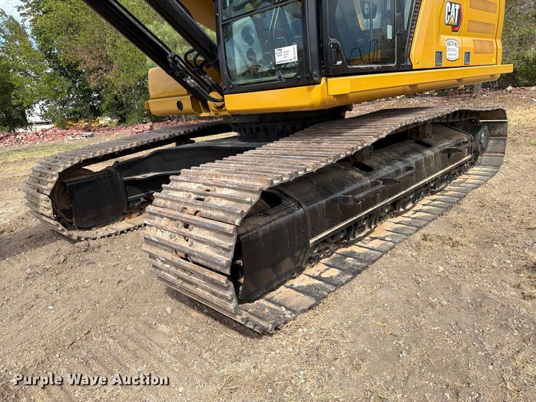 image for item FN3547 2022 Caterpillar 330 TC excavator
