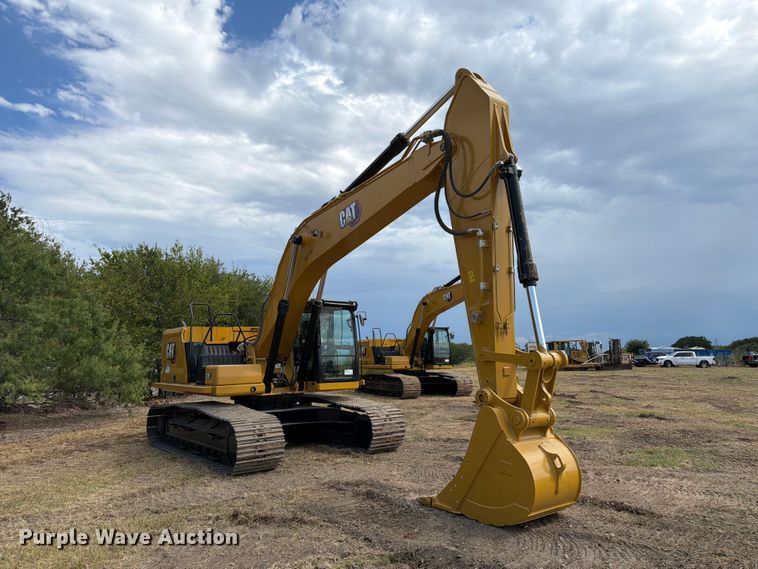 image for item FN3548 2022 Caterpillar 330 excavator
