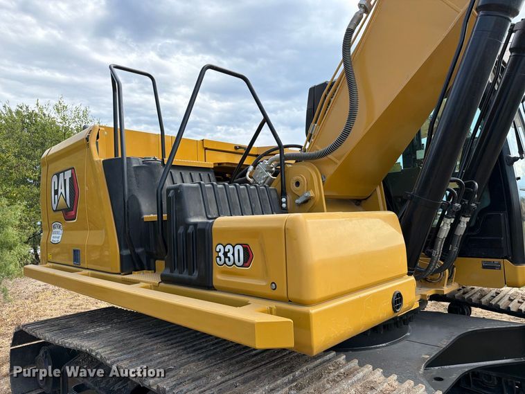 image for item FN3548 2022 Caterpillar 330 excavator